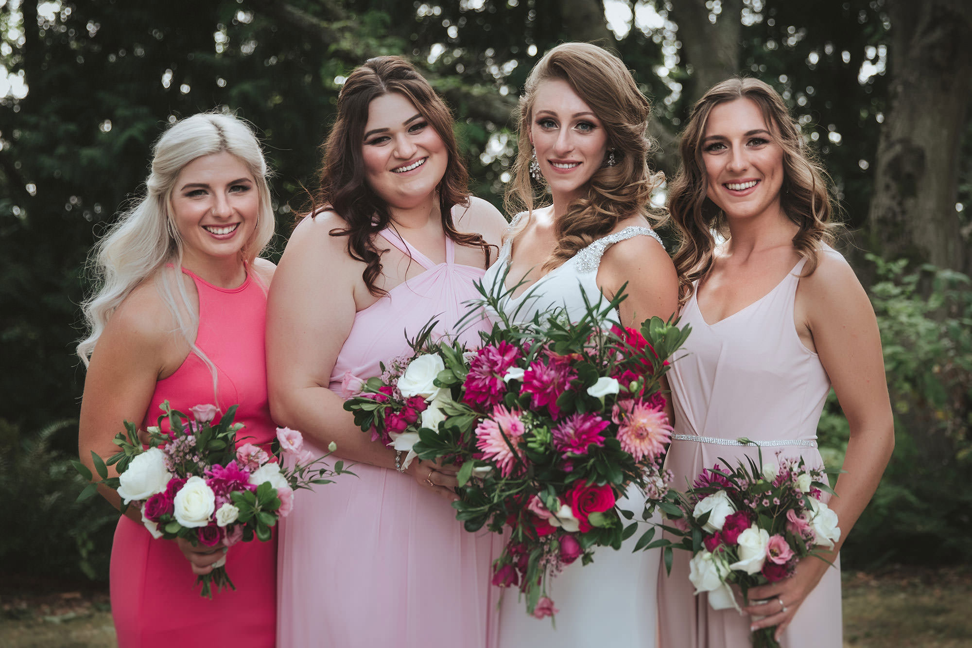 Group photo of bride with her maids